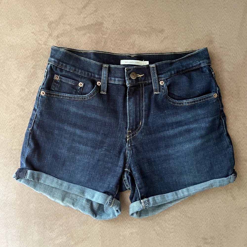 LEVI'S Denim Mid Lenth Cuffed Women's Shorts - Size 27 Deep Indigo Wash